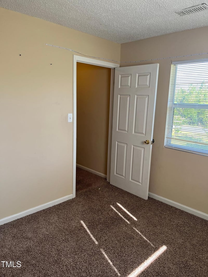 6951 Johnson Rd, Fayetteville, NC 28312