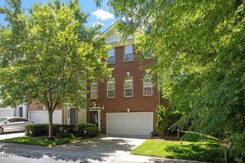6955 Middleboro Dr, Raleigh, NC 27612