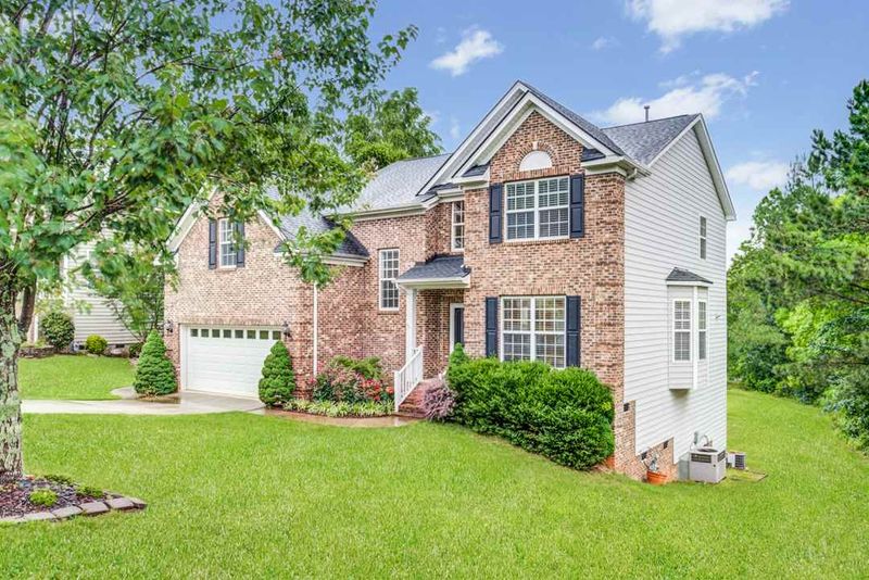 696 Seastone St, Raleigh, NC 27603