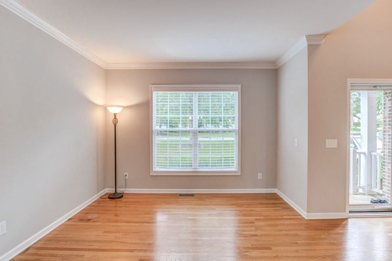 696 Seastone St, Raleigh, NC 27603