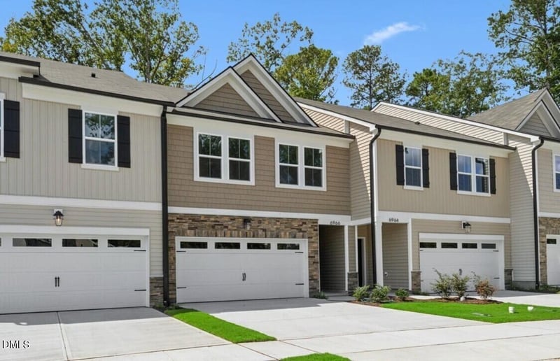 6966 Doddridge Ln #12, Cary, NC 27519