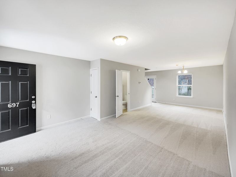 697 Randolph Dr, Clayton, NC 27520