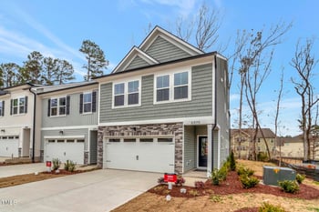 6970 Doddridge Ln #10, Cary, NC 27519