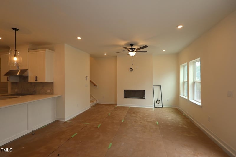 6973 Doddridge Ln, Cary, NC 27519