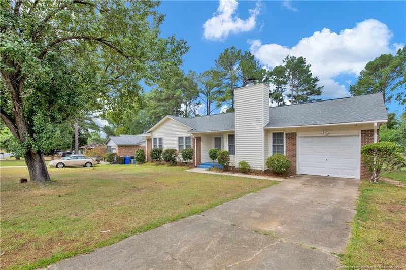 6974 Bostick Dr, Fayetteville, NC 28314