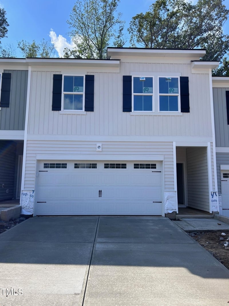 6974 Doddridge Ln #8, Cary, NC 27519