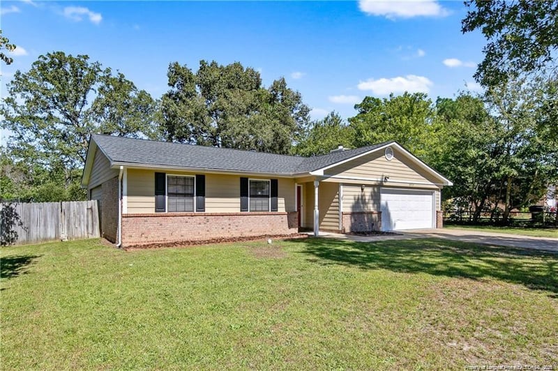 6975 Wickersham Dr, Fayetteville, NC 28314