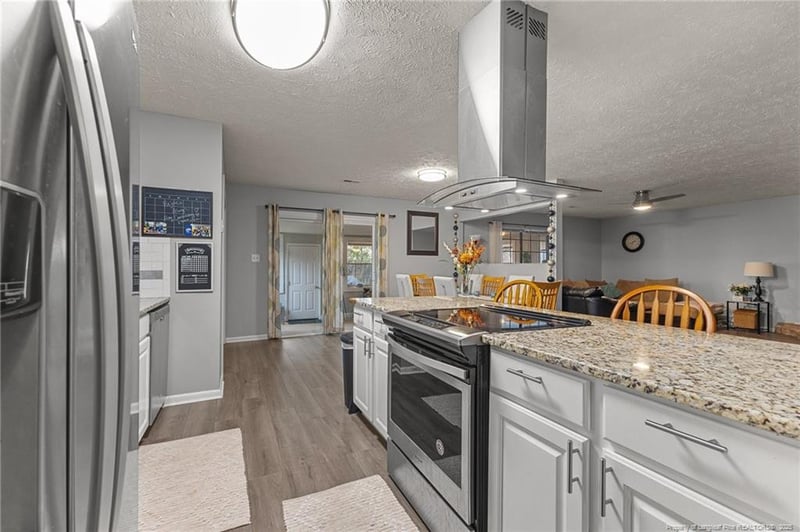 6975 Wickersham Dr, Fayetteville, NC 28314