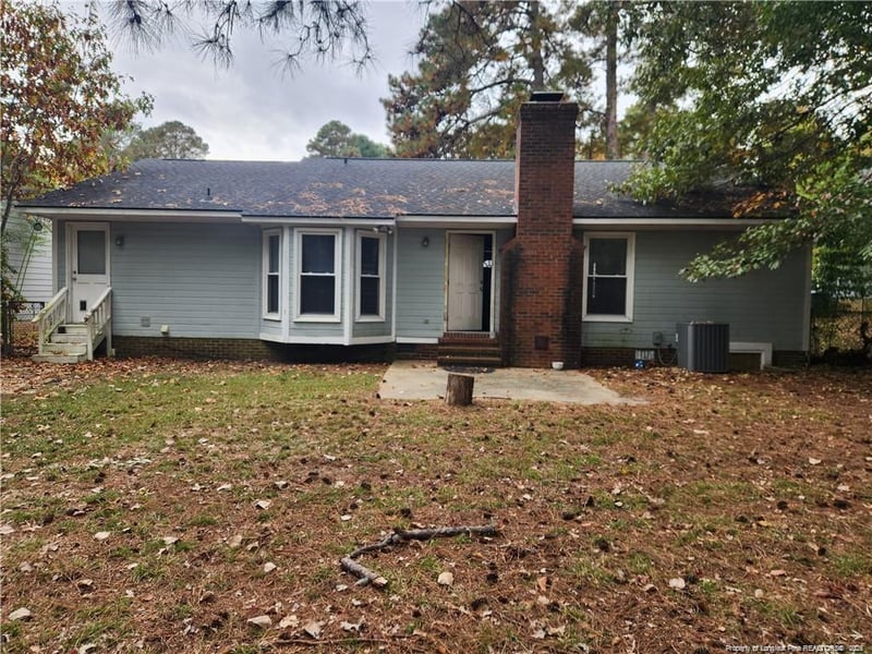 698 Dowfield Dr, Fayetteville, NC 28311