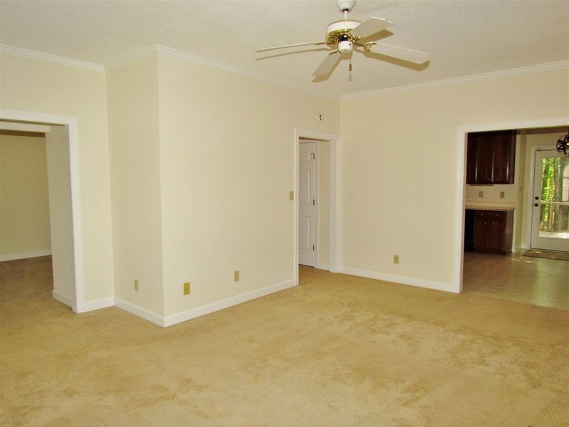 698 Oxford Ridge Dr, Wake Forest, NC 27587
