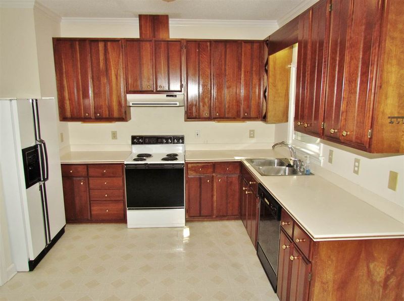 698 Oxford Ridge Dr, Wake Forest, NC 27587