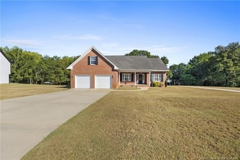 6980 Glynn Mill Farm Dr, Fayetteville, NC 28306