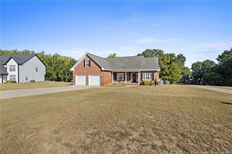 6980 Glynn Mill Farm Dr, Fayetteville, NC 28306