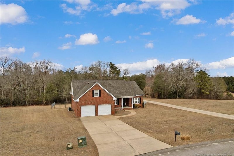 6980 Glynn Mill Farm Dr, Fayetteville, NC 28306