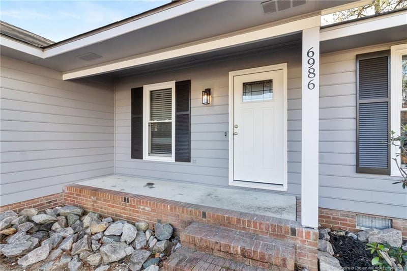6986 Calamar Dr, Fayetteville, NC 28314