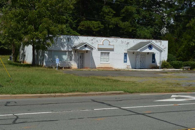 699 East St, Pittsboro, NC 27312