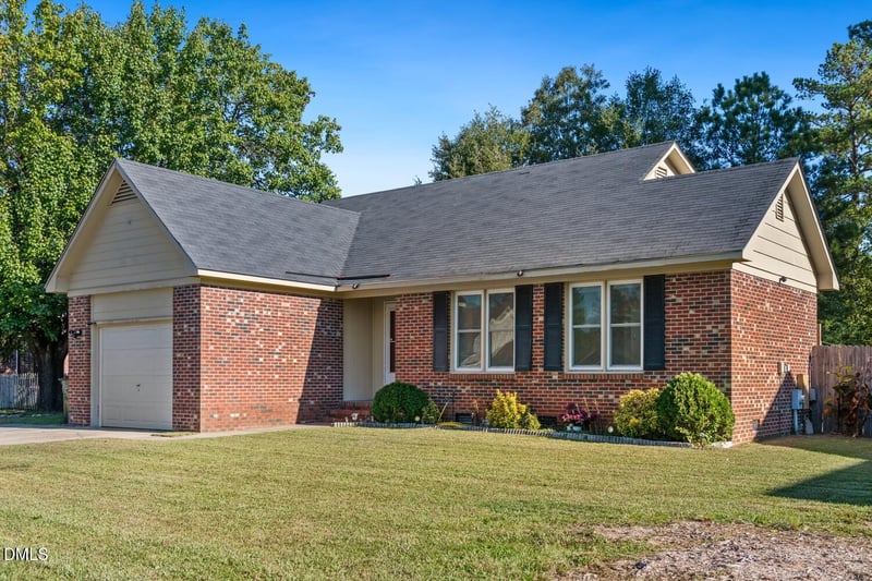699 Prestige Blvd, Fayetteville, NC 28314