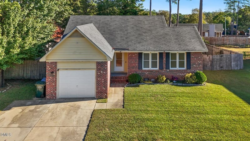 699 Prestige Blvd, Fayetteville, NC 28314