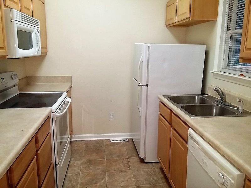 6B Adelaide Walters St, Chapel Hill, NC 27517