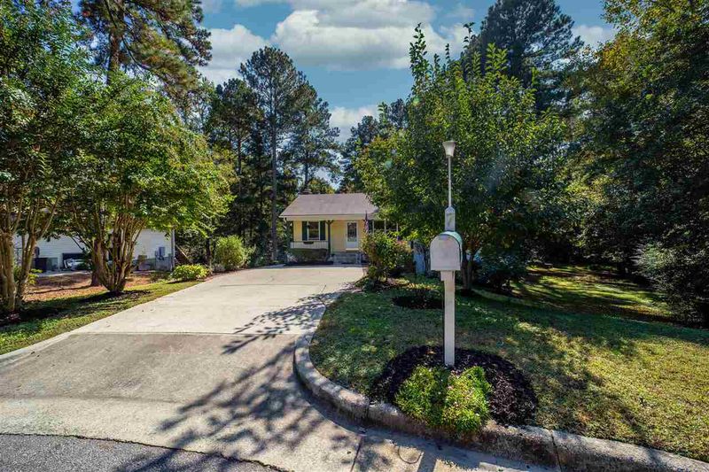 7 Barwinds Cir, Durham, NC 27713