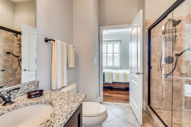 7 Beaufort Ct, Durham, NC 27713