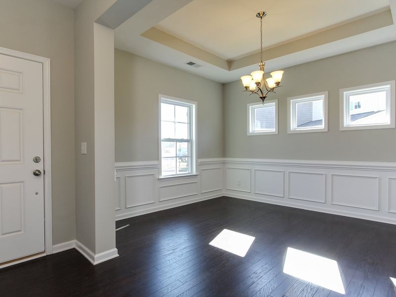 7 Bonsack Ct, Durham, NC 27703