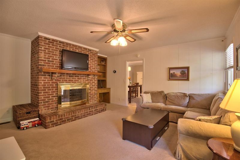 7 Bunker Hill Pl, Durham, NC 27705
