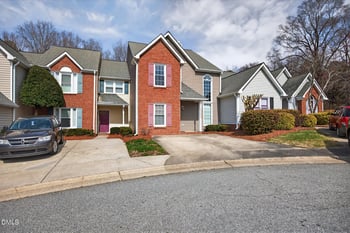 7 Cedar Knoll Ct, Greensboro, NC 27407