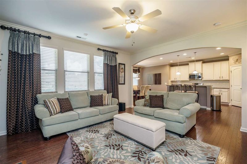 7 Crawford Ct, Durham, NC 27703