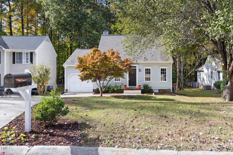 7 Creeks Edge Ct, Durham, NC 27713