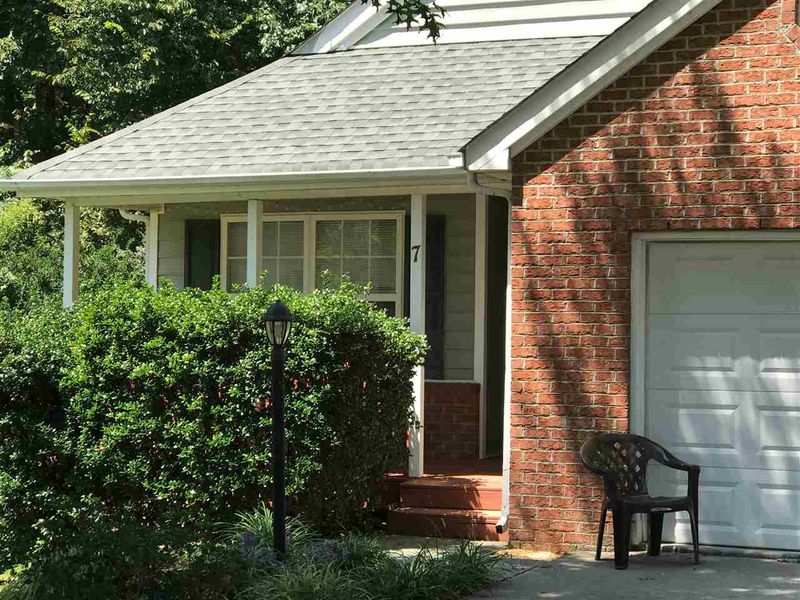 7 Donnelly Ct, Durham, NC 27713