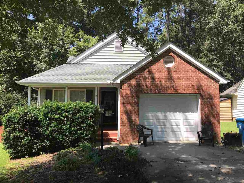 7 Donnelly Ct, Durham, NC 27713