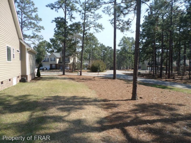 7 Dunes Cir, Sanford, NC 27332