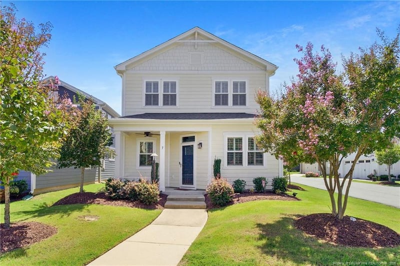 7 Duplin Ln, Clayton, NC 27527