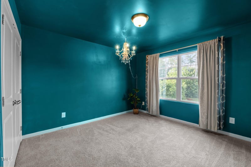 7 Faircroft Ct, Durham, NC 27703