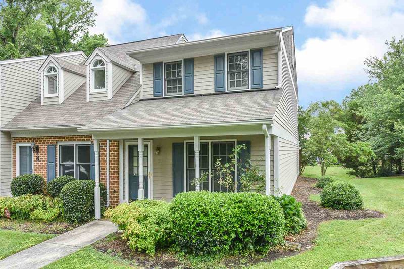 7 Forest Oaks Dr, Durham, NC 27705