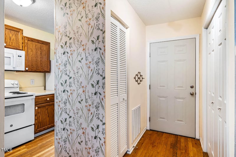 7 Georgetown Ct, Durham, NC 27705
