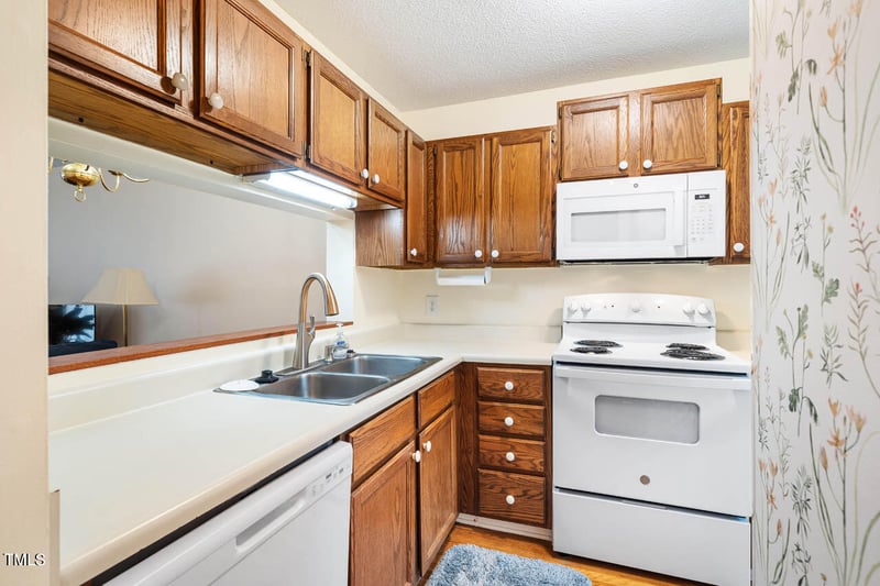 7 Georgetown Ct, Durham, NC 27705