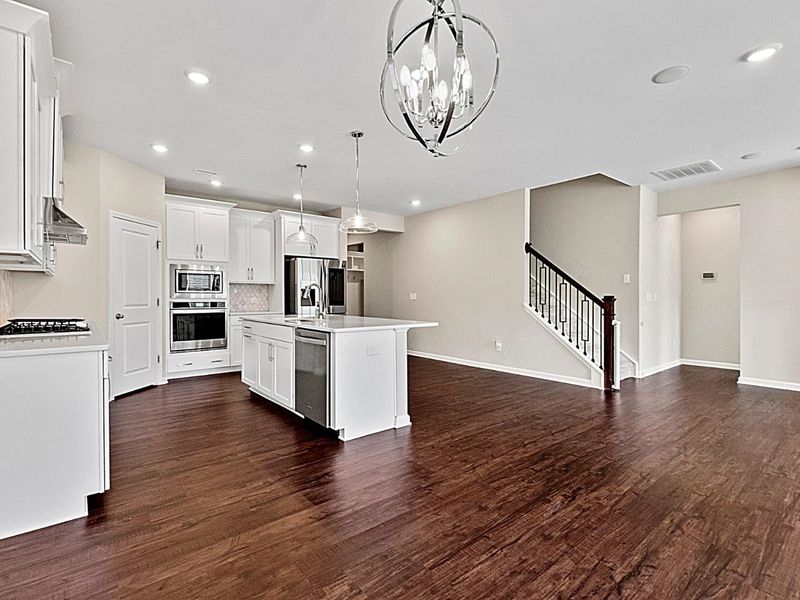 7 Heiss St, Durham, NC 27703