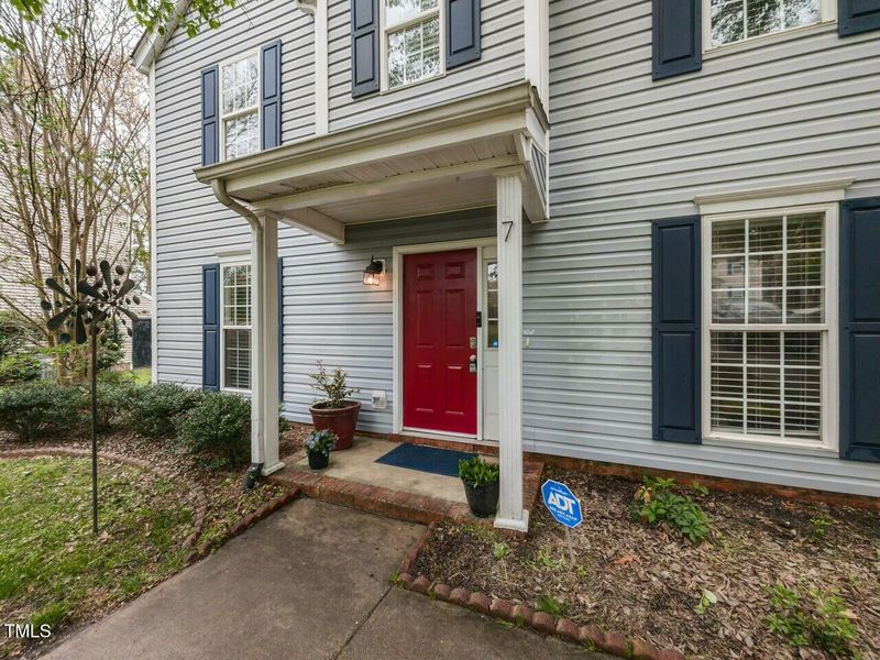 7 S Indiancreek Pl, Durham, NC 27703