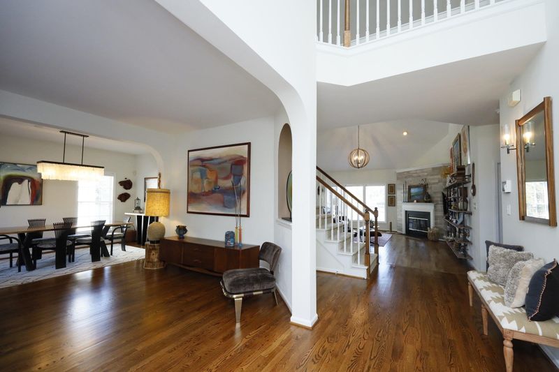7 Lakehurst Ct, Durham, NC 27713