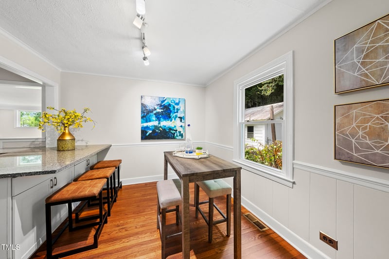 7 Meadowbrook Ave, Durham, NC 27712