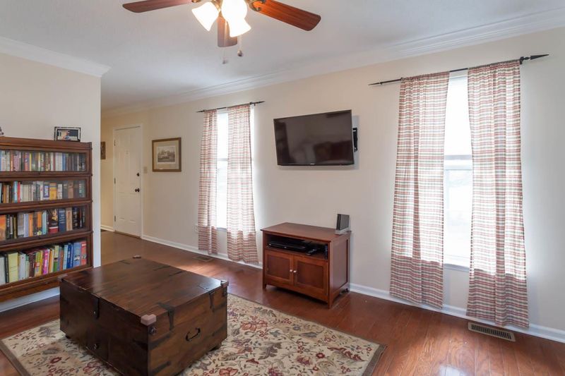 7 Nutmeg Ct, Durham, NC 27713