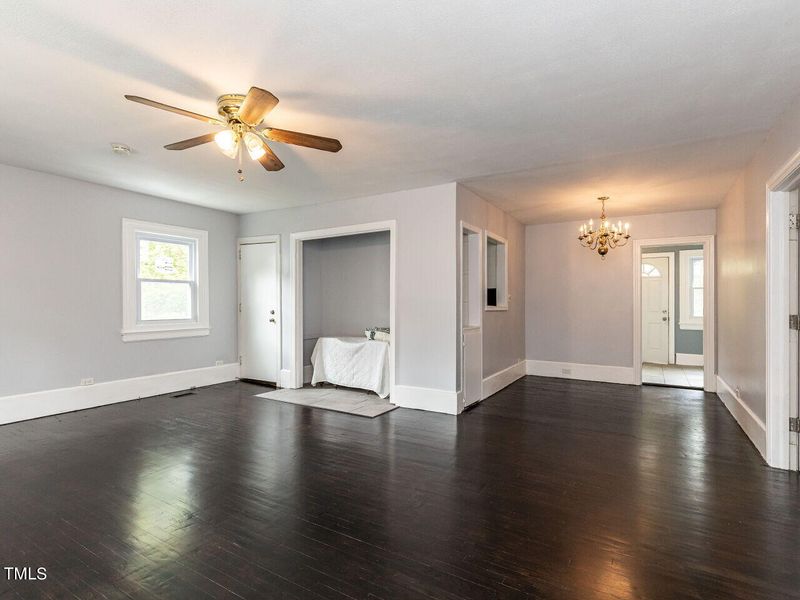 7 Ratcale Ln, Durham, NC 27705