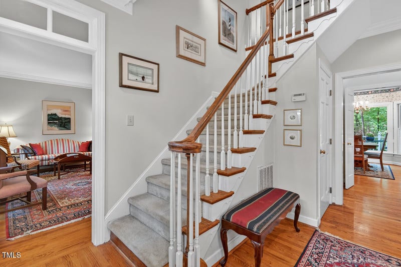 7 Sagamore Pl, Hillsborough, NC 27278