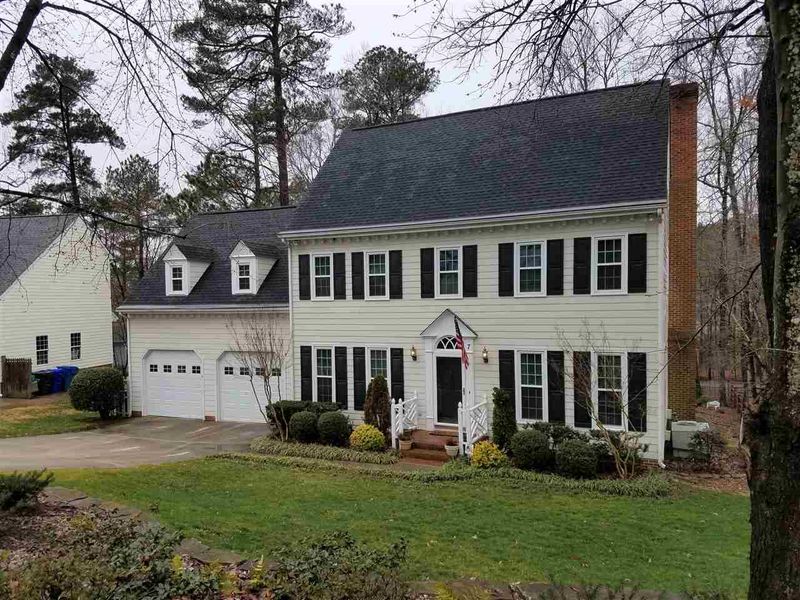 7 Shasta Ct, Durham, NC 27713