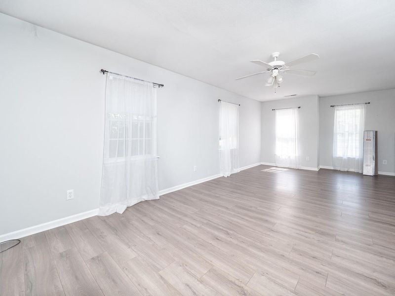 7 Tarrywood Ct, Durham, NC 27703