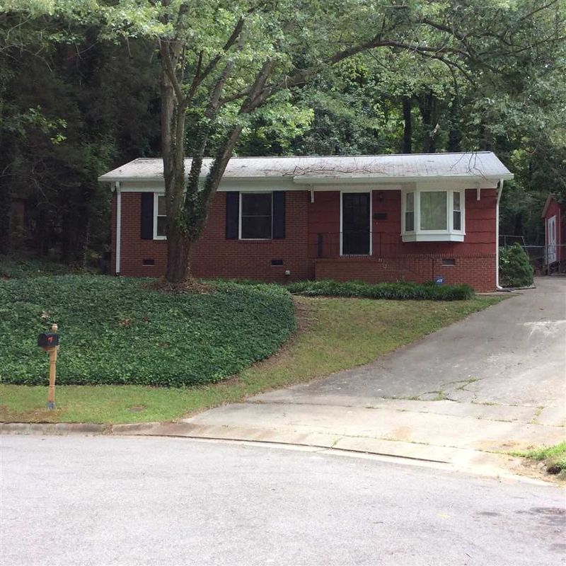 7 Tennyson Pl, Durham, NC 27704