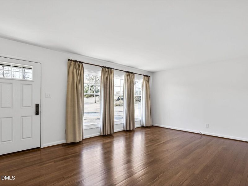 7 Travis Cir, Durham, NC 27713