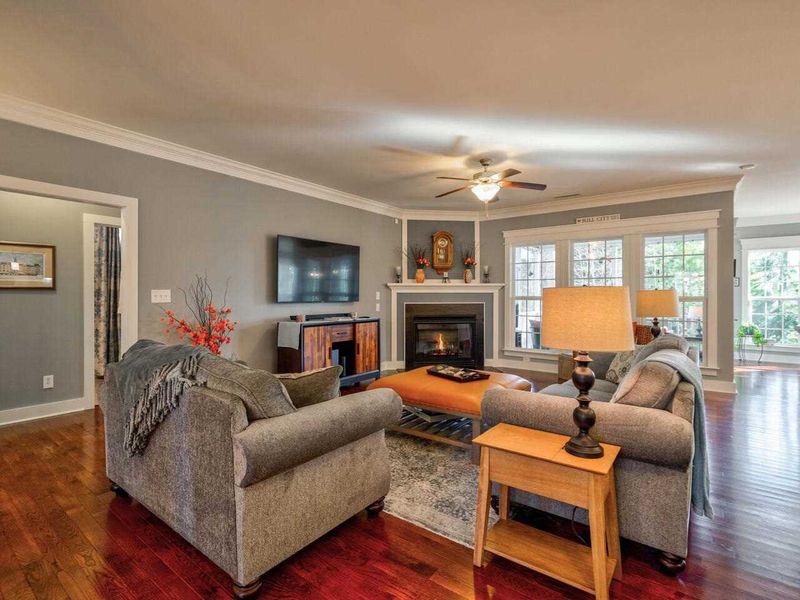 7 Tulip Tree Ct, Durham, NC 27712